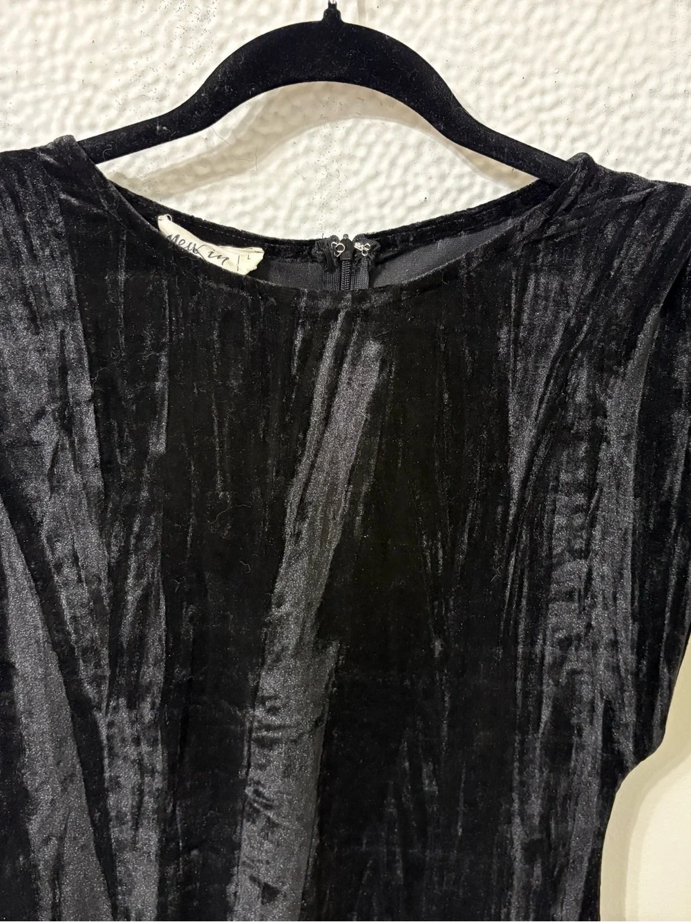 Structured Shoulder Black Velvet Mini Dress - Picture 3 of 8